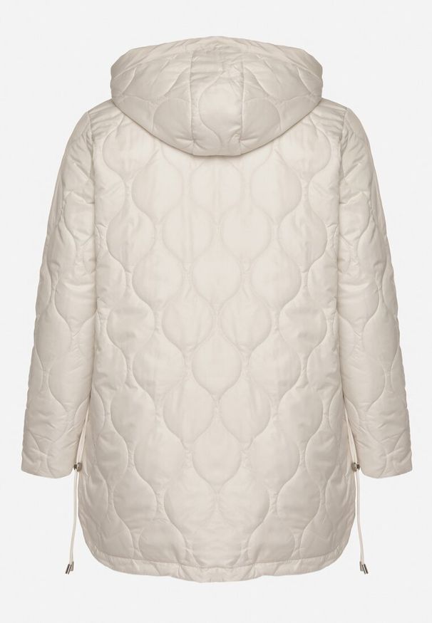 Born2be - Jasnobeżowa Kurtka Pudełkowa z Pikowaniem i Odpinanym Kapturem Annaloria. Okazja: na co dzień, na spacer. Kolekcja: plus size. Kolor: beżowy. Styl: casual