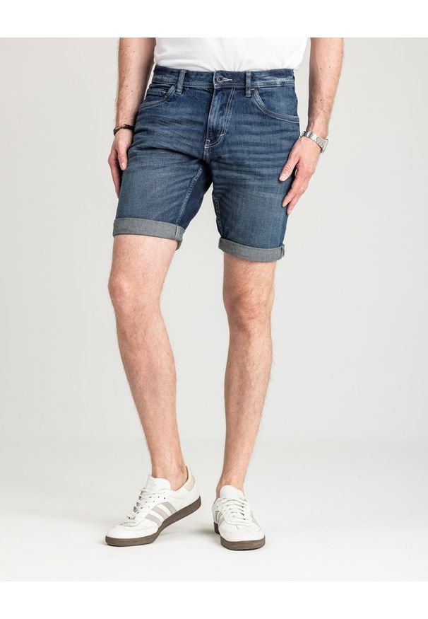 Męskie Krótkie Spodenki Tom Tailor TTJosh Regular Slim Jeans Short 1044973, W31. Okazja: na spacer. Materiał: jeans. Długość: krótkie. Sezon: lato. Styl: wakacyjny, klasyczny