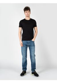 Iceberg T-Shirt "C-Neck" | F0146301 | Mężczyzna | Czarny. Okazja: na co dzień. Kolor: czarny. Materiał: bawełna. Styl: klasyczny, casual, elegancki #1