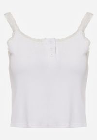 Born2be - Biały Top z Bawełny Ozdobiony Guzikami i Koronką przy Dekolcie Beralie. Okazja: na co dzień. Kolor: biały. Materiał: bawełna, koronka. Wzór: aplikacja, koronka. Styl: casual, elegancki, klasyczny #7