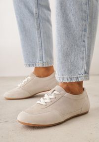 Born2be - Beżowe Perforowane Sneakersy z Zamszu Naturalnego ze Skórzaną Wkładką Mezlea. Okazja: na co dzień, do pracy. Kolor: beżowy. Materiał: skóra, zamsz #3