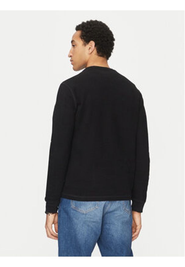 Guess Jeans Longsleeve M4BI77 KCII1 Czarny Regular Fit. Kolor: czarny. Materiał: bawełna. Długość rękawa: długi rękaw