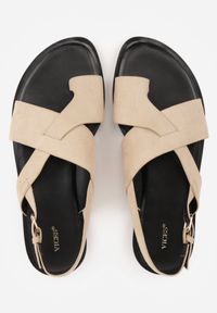 Born2be - Ciemnobeżowe Sandały VICES ze Skrzyżowanymi Paskami i Paskiem na Duży Palec Phaisacia. Okazja: na co dzień. Zapięcie: pasek. Kolor: beżowy. Materiał: jeans, len. Sezon: lato. Styl: elegancki, casual #6