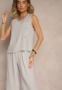 Renee - Szary Komplet Spodnie 3/4 Luźne i Koszulka bez Rękawów Ozdobiona Guzikami Ravione. Kolor: szary. Materiał: materiał. Wzór: aplikacja