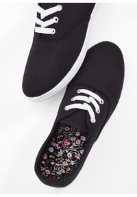 bonprix - Sneakersy. Kolor: czarny. Sezon: lato