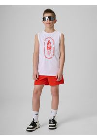 4f - 4F Koszulka bez rękawów regular z nadrukiem chłopięca - biała 134 (8-9 lat). Kolor: biały. Materiał: bawełna, skóra, materiał. Długość rękawa: bez rękawów. Wzór: nadruk. Sezon: lato #2