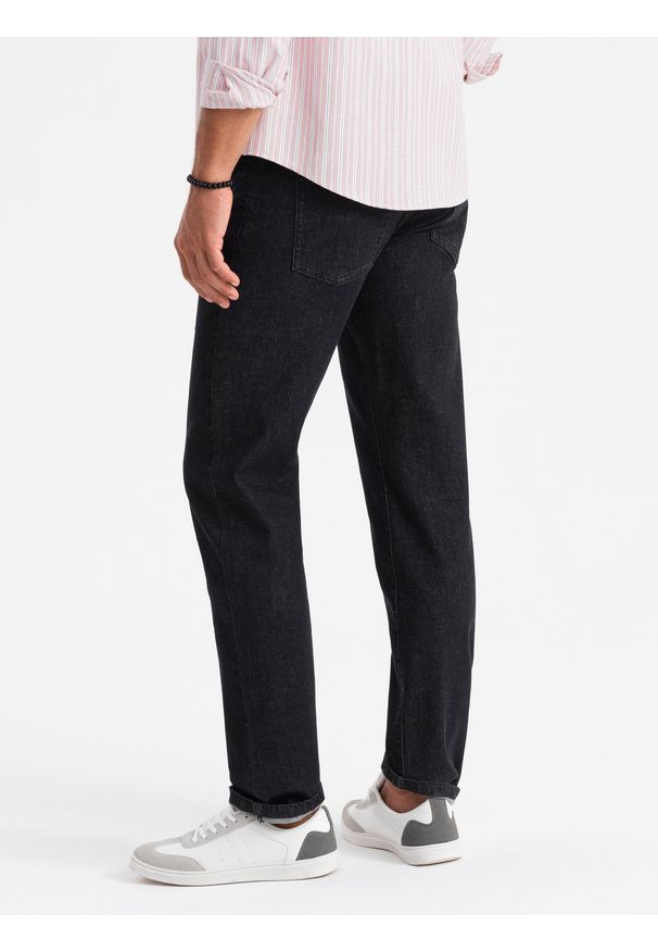 Ombre Clothing - Klasyczne męskie spodnie jeansowe REGULAR FIT – czarne V2. Okazja: na co dzień. Kolor: czarny. Materiał: jeans. Wzór: aplikacja. Sezon: lato. Styl: klasyczny
