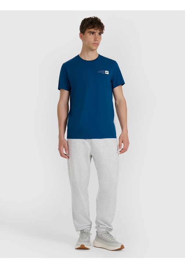 4f - 4F T-shirt regular z nadrukiem męski - turkusowy L. Okazja: na co dzień. Kolor: turkusowy. Materiał: bawełna, materiał, jersey. Długość rękawa: krótki rękaw. Długość: krótkie. Wzór: nadruk. Styl: klasyczny, casual, sportowy