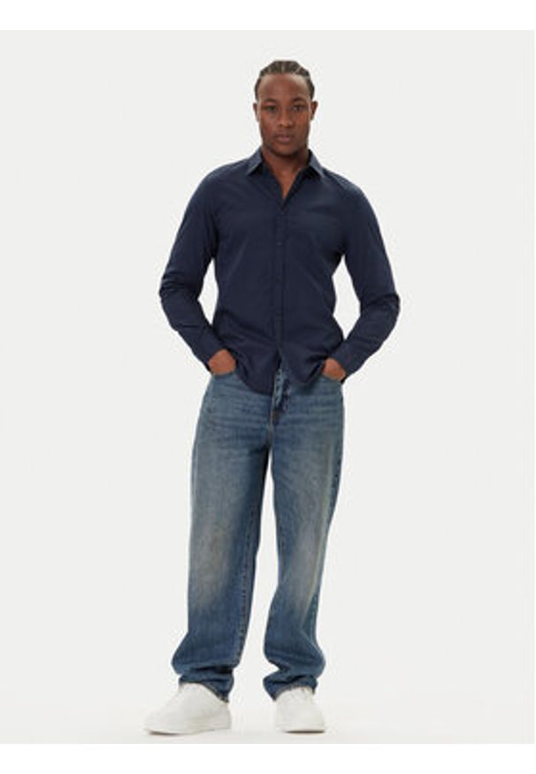 Mustang Koszula Canton 1016951 Granatowy Slim Fit. Kolor: niebieski. Materiał: bawełna