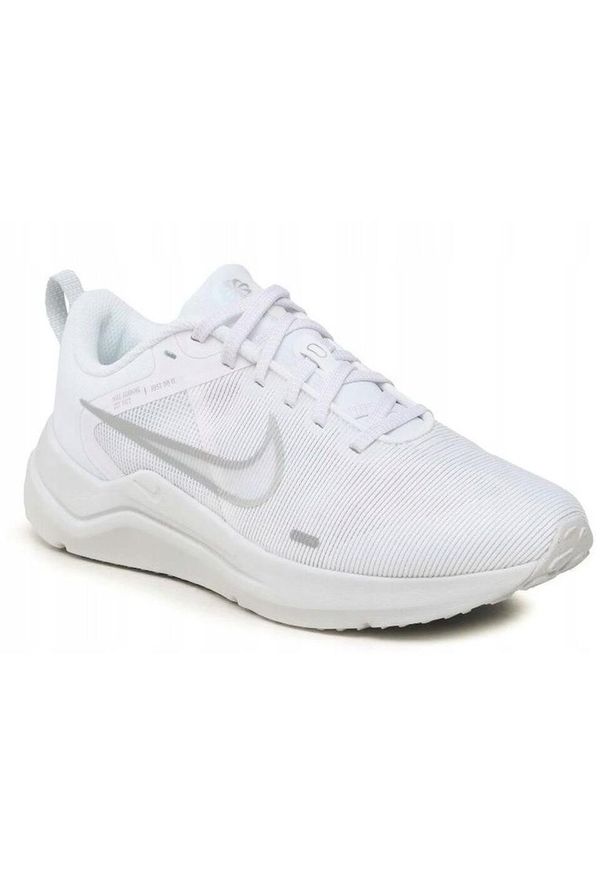 Buty męskie do biegania Nike Downshifter 12 białe. Kolor: biały. Materiał: materiał, syntetyk. Model: Nike Downshifter