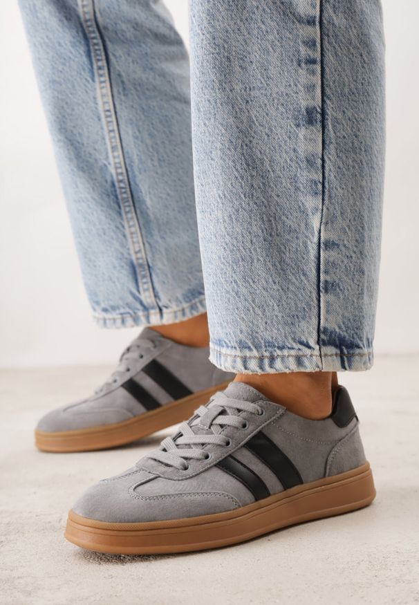 Born2be - Szare Skórzane Sneakersy i Ozdobnymi Paskami Zelisei. Okazja: na co dzień. Zapięcie: pasek. Kolor: szary. Materiał: skóra