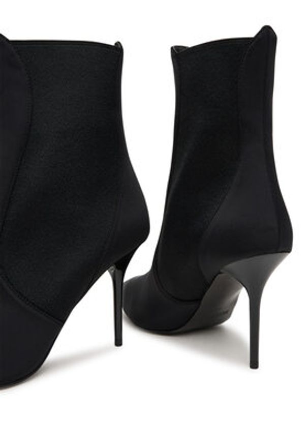 Love Moschino - LOVE MOSCHINO Botki JA21059G0NIM0000 Czarny. Kolor: czarny. Materiał: materiał