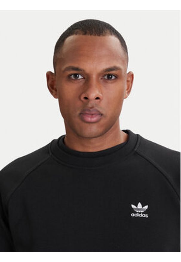 Adidas - adidas Bluza Trefoil Essentials IY4932 Czarny Regular Fit. Kolor: czarny. Materiał: bawełna