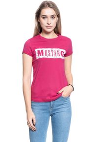 Mustang - MUSTANG Alina C Print 1010753 8354. Okazja: na imprezę, na uczelnię, na co dzień. Materiał: jeans, bawełna, denim, materiał. Długość rękawa: krótki rękaw. Długość: krótkie. Wzór: nadruk. Sezon: lato. Styl: casual, klasyczny #6