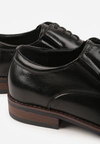 Born2be - Czarne Półbuty Wizytowe ze Skórzaną Wkładką i Geometryczną Wstawką Everis. Kolor: czarny. Materiał: skóra. Wzór: geometria. Styl: wizytowy #6