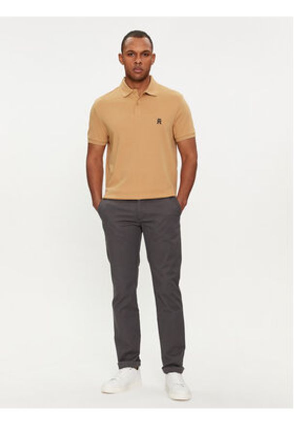 TOMMY HILFIGER - Tommy Hilfiger Polo Interlock MW0MW34783 Beżowy Regular Fit. Typ kołnierza: polo. Kolor: beżowy. Materiał: bawełna