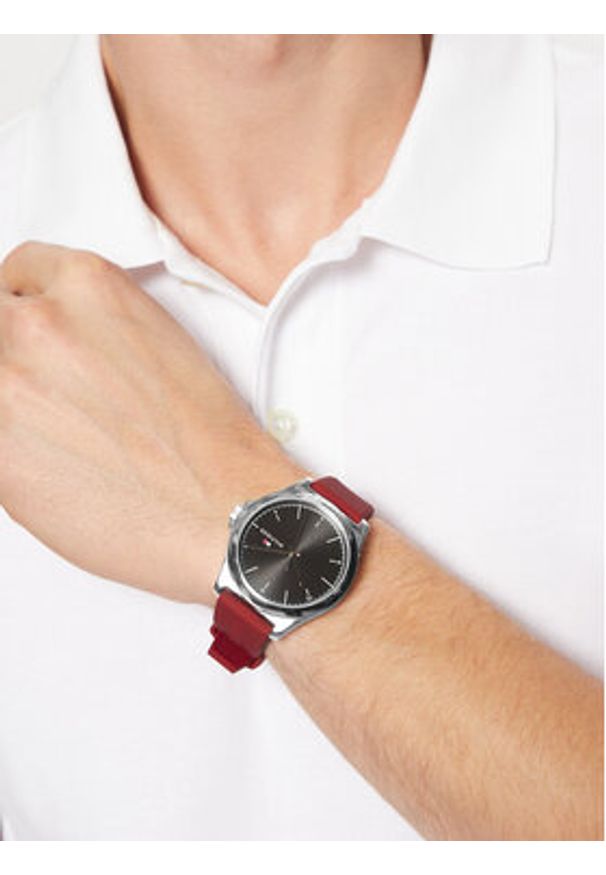 TOMMY HILFIGER - Tommy Hilfiger Zegarek 1710615 Czerwony. Kolor: czerwony