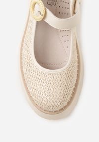 Renee - Beżowe Skórzane Półbuty Mary Jane w Stylu Chunky Zdobione Plecionką Morxina. Zapięcie: klamry. Kolor: beżowy. Materiał: skóra. Szerokość cholewki: normalna. Wzór: aplikacja. Styl: retro #4