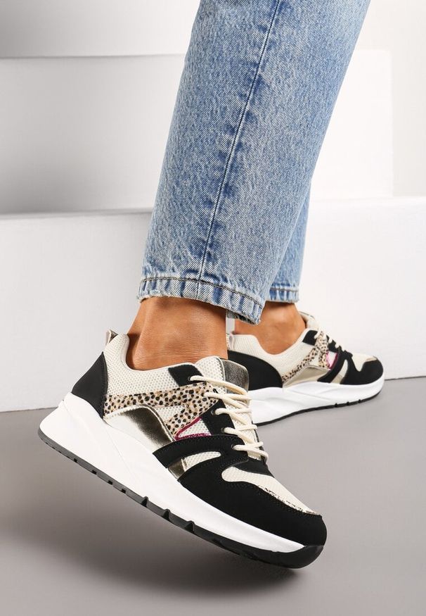 Born2be - Czarno-Beżowe Sneakersy z Metalicznymi i Siateczkowymi Wstawkami Dalathe. Nosek buta: okrągły. Zapięcie: sznurówki. Kolor: czarny. Obcas: na obcasie. Wysokość obcasa: niski