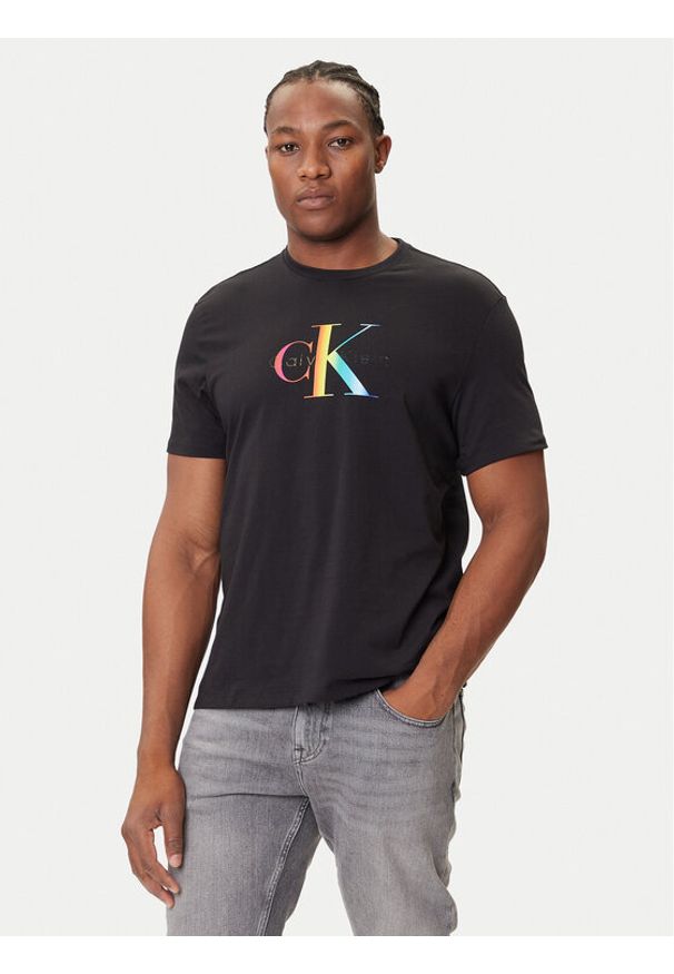 Calvin Klein Jeans T-Shirt Pride Graphic LV04RC800G Czarny Regular Fit. Kolor: czarny. Materiał: bawełna