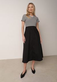 Born2be - Biało-Czarna Rozkloszowana Sukienka z Bawełny Imitująca Bluzkę w Paski i Spódnicę Chathusa. Okazja: na co dzień. Kolor: biały. Materiał: bawełna. Wzór: paski. Sezon: lato. Typ sukienki: rozkloszowane, proste. Styl: casual, klasyczny #1