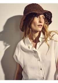 Reserved - Koszula z lnem - biały. Kolor: biały. Materiał: len #1