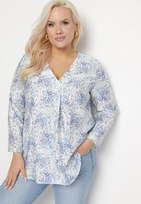 Born2be - Niebieska Bluzka z Wiskozą w Abstrakcyjny Print Silzia. Kolekcja: plus size. Kolor: niebieski. Materiał: wiskoza. Wzór: nadruk #3