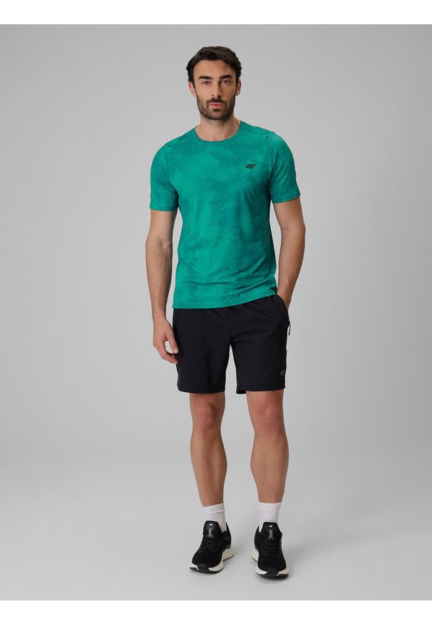 4f - 4F Koszulka treningowa regular szybkoschnąca męska - zielona M. Kolor: zielony. Materiał: materiał, włókno. Sport: fitness