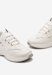 Renee - Białe Sneakersy z Ozdobnym Sznurowaniem i Przeszyciami Tiwaelia. Okazja: na co dzień. Zapięcie: sznurówki. Kolor: biały. Materiał: jeans, skóra #5