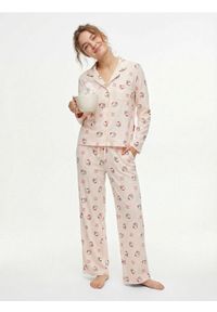 Sinsay - Bawełniana piżama dwuczęściowa Hello Kitty - czerwony. Kolor: czerwony. Materiał: bawełna. Wzór: motyw z bajki #1