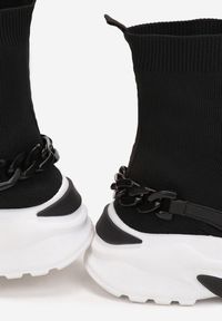Born2be - Czarne Sneakersy ze Skarpetkową Cholewką i Łańcuchem Phellale. Wysokość cholewki: za kostkę. Kolor: czarny. Materiał: materiał, dresówka. Szerokość cholewki: normalna. Wzór: aplikacja #4
