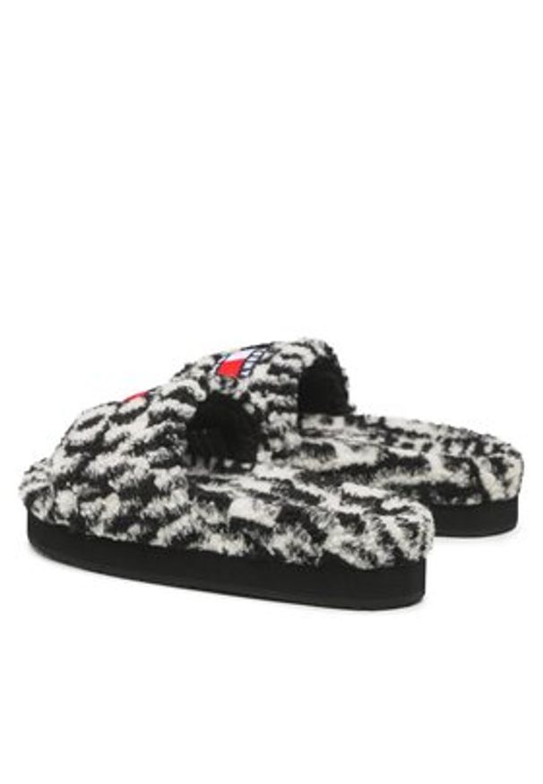 Tommy Jeans Kapcie Slipper EN0EN02041 Czarny. Kolor: czarny. Materiał: materiał