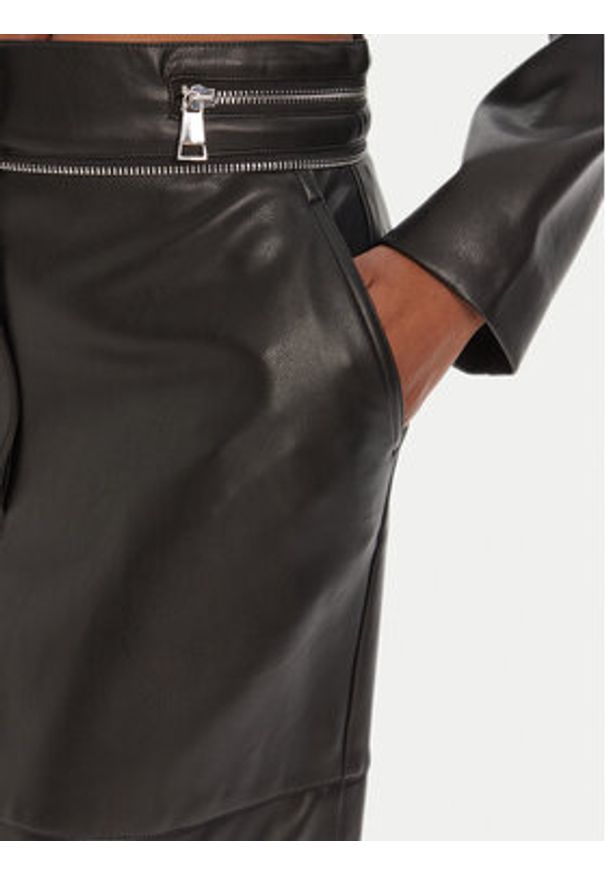 Karl Lagerfeld - KARL LAGERFELD Spódnica z imitacji skóry A3W12014 Czarny Regular Fit. Kolor: czarny. Materiał: skóra