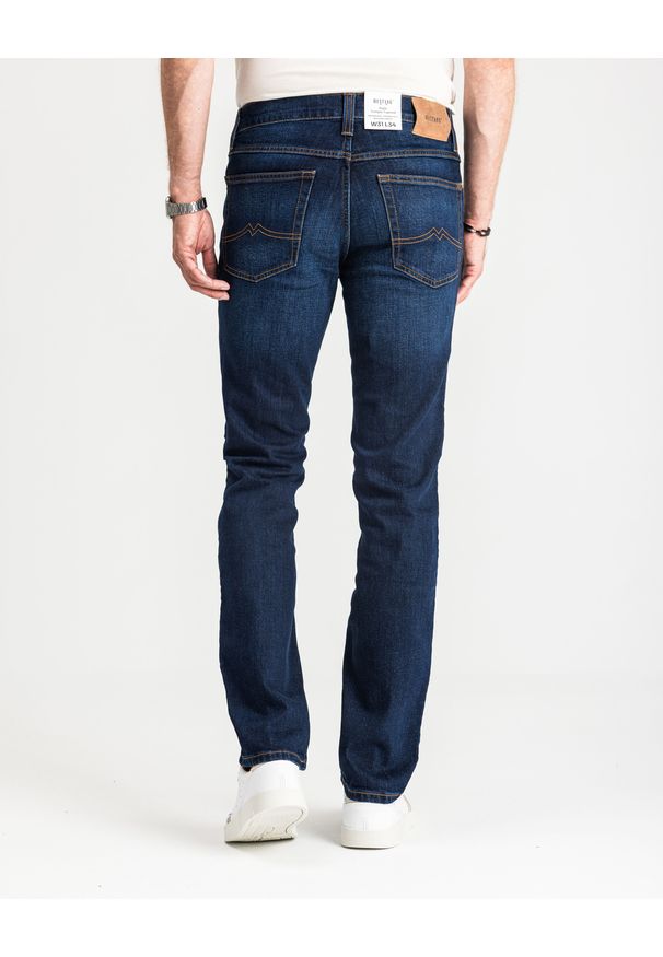 Mustang - MUSTANG TRAMPER TAPERED MĘSKIE SPODNIE JEANSOWE JEANSY DŻINSY DENIM BLUE 1015352 5000 982. Okazja: na co dzień. Wzór: kolorowy. Sezon: zima. Styl: elegancki, casual, klasyczny