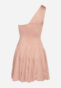 Born2be - Różowa Satynowa Asymetryczna Sukienka Ozdobiona Kwiatem 3D Izaiva. Okazja: na imprezę. Kolor: różowy. Materiał: satyna. Wzór: aplikacja, kwiaty. Sezon: lato. Typ sukienki: asymetryczne. Styl: klasyczny, elegancki #7