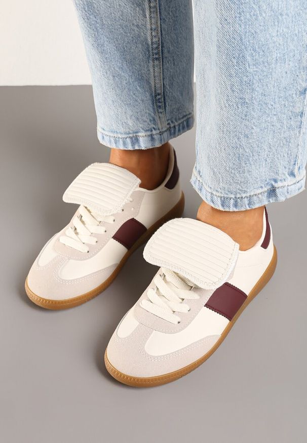 Born2be - Beżowo-Bordowe Sneakersy na Płaskiej Podeszwie z Wywiniętym Językiem Felilora. Okazja: na co dzień. Kolor: beżowy. Materiał: jeans. Obcas: na płaskiej podeszwie