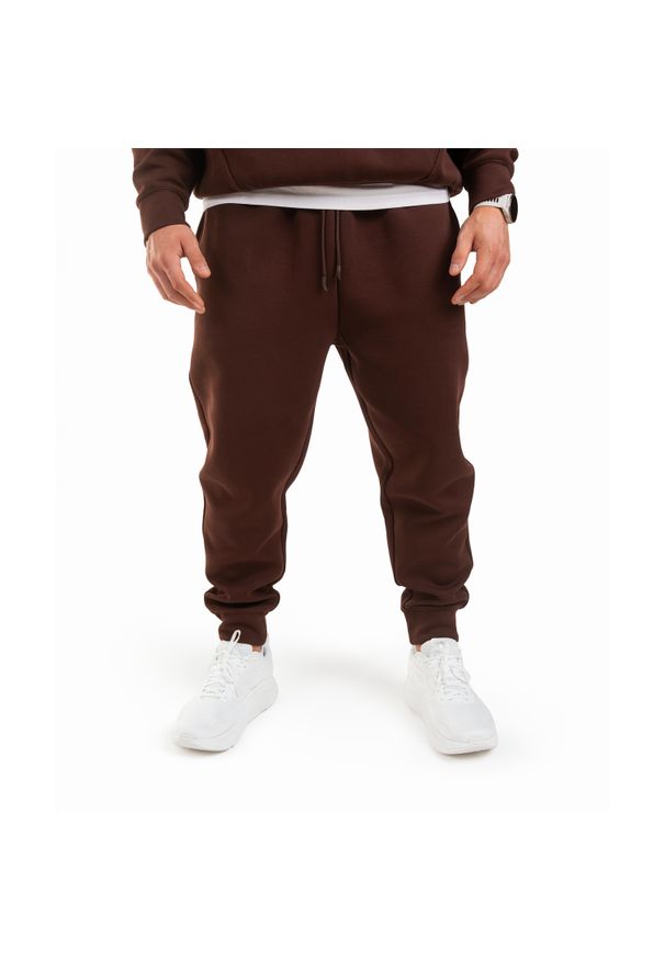 Spodnie INTERLOCK OVERSIZE DZIK® brązowe. Kolor: brązowy. Sport: joga i pilates
