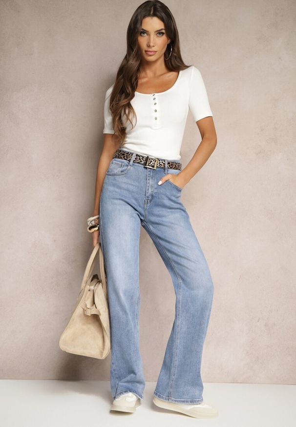 Renee - Biały Bawełniany T-shirt Prążkowany z Guzikami Florvivi. Okazja: na co dzień. Kolor: biały. Materiał: bawełna, prążkowany. Styl: elegancki, casual