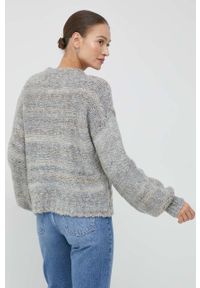 United Colors of Benetton sweter z domieszką wełny damski kolor szary ciepły. Kolor: szary. Materiał: wełna. Długość rękawa: długi rękaw. Długość: długie. Wzór: ze splotem #2