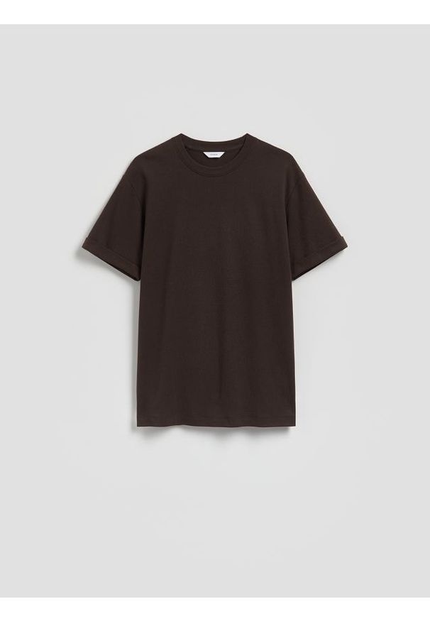 Reserved - Strukturalny t-shirt comfort fit - ciemnobrązowy. Kolor: brązowy. Materiał: bawełna, dzianina