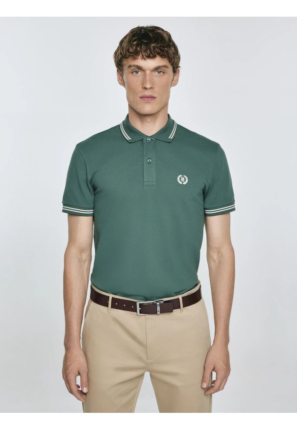 Big-Star - Koszulka męska polo zielona Poller 304. Okazja: na co dzień. Typ kołnierza: polo. Kolor: zielony. Materiał: dzianina, materiał. Wzór: haft. Styl: klasyczny, elegancki, casual