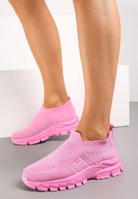 Renee - Różowe Sneakersy z Elastyczną Cholewką na Grubej Podeszwie Alamissa. Kolor: różowy. Szerokość cholewki: normalna