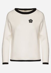 Born2be - Biały Sweter Ozdobiony Paskami i Aplikacją Tusanne. Okazja: na co dzień. Kolor: biały. Materiał: jeans. Wzór: aplikacja. Styl: casual, elegancki #7