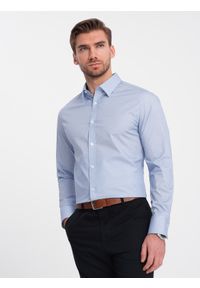 Ombre Clothing - Koszula męska bawełniana w mikro wzór REGULAR FIT - jasnoniebieska V2 - Rozmiar: S. Typ kołnierza: kołnierzyk klasyczny. Kolor: niebieski. Materiał: bawełna. Długość rękawa: długi rękaw. Długość: długie. Wzór: nadruk. Styl: klasyczny