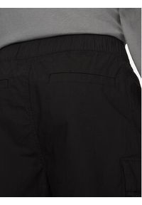 Calvin Klein Jeans Szorty materiałowe J30J327376 Czarny Regular Fit. Kolor: czarny. Materiał: bawełna #4