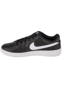 Buty do chodzenia męskie Nike Court Royale 2 NN. Zapięcie: sznurówki. Kolor: czarny. Materiał: materiał, syntetyk, tkanina. Szerokość cholewki: normalna. Model: Nike Court. Sport: turystyka piesza