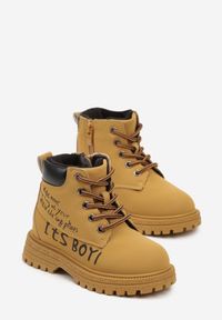 Born2be - Brązowe Płaskie Botki Traperki z Napisami Wericea. Okazja: na co dzień. Kolor: brązowy. Materiał: jeans. Wzór: napisy. Styl: casual, elegancki