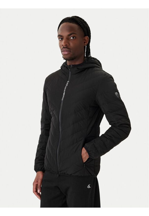 EA7 Emporio Armani Kurtka puchowa 8NPB14 PNE1Z 1200 Czarny Regular Fit. Kolor: czarny. Materiał: syntetyk