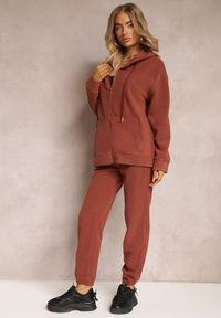 Renee - Brązowy Komplet Dresowy 2-częściowy z Bluzą i Spodniami Bennila. Kolor: brązowy. Materiał: dresówka #2