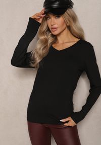 Renee - Czarna Bluzka z Bawełną o Kroju Longsleeve Ittolina. Okazja: na spotkanie biznesowe, do pracy, na co dzień. Kolor: czarny. Materiał: bawełna. Długość rękawa: długi rękaw. Wzór: aplikacja. Styl: biznesowy, casual, elegancki #4